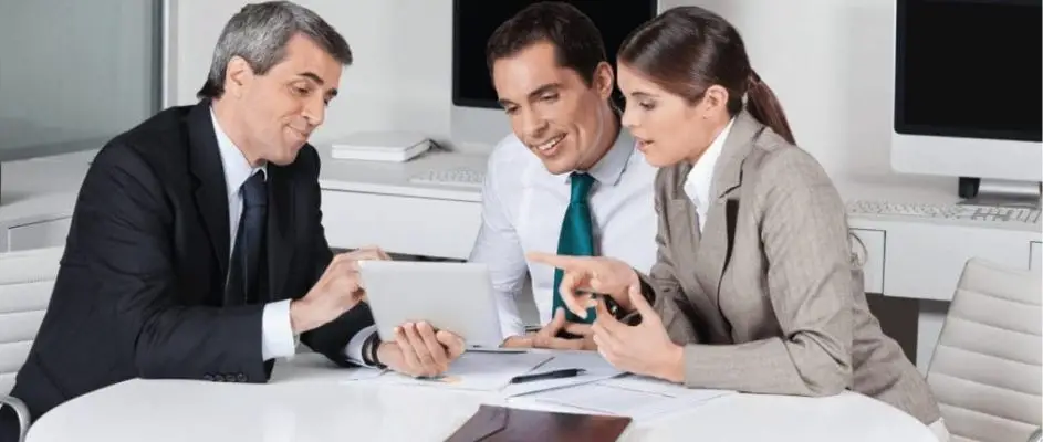 8 Fast-Growing Financial Services Franchises Across the USA