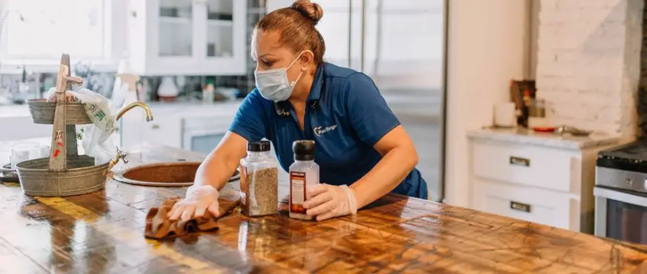 Cleaning, Junk Removal & Outdoor Service Franchises in Canada