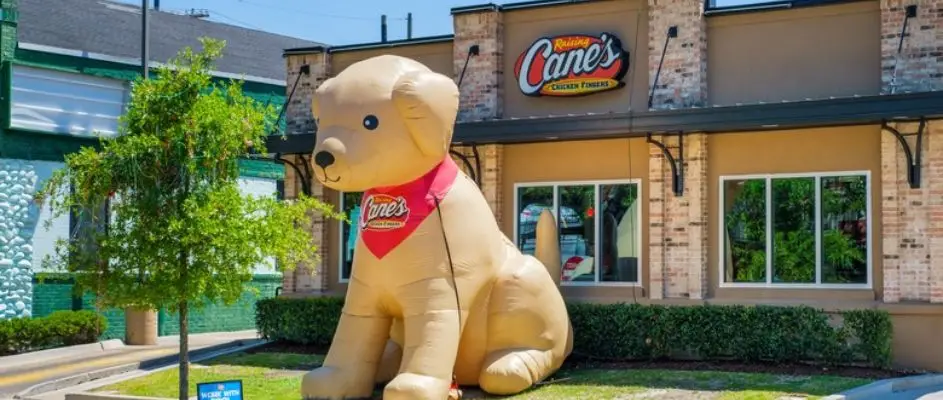 Is Raising Cane’s a Franchise? What Investors Need to Know