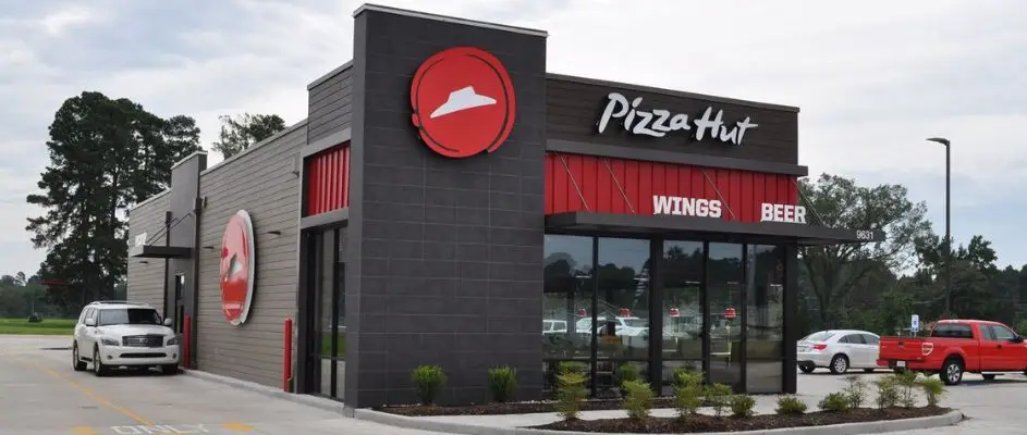 Pizza Hut and Papa Johns May Go Private in New Deals