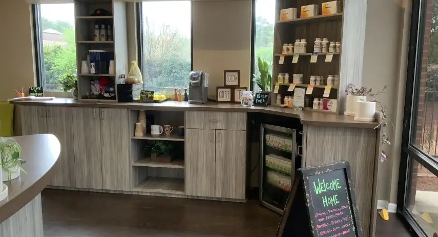 100% Chiropractic Franchise Cost, Fees & Opportunity 2026 image 2