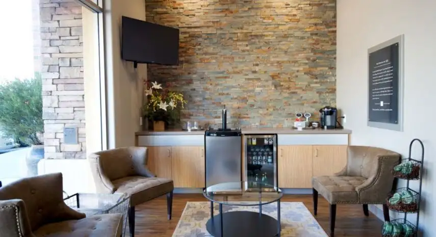 18/8 Fine Men’s Salons Franchise Cost, Fees & Opportunity image 2