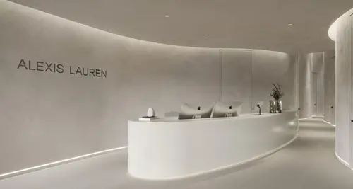 Alexis Lauren Franchise Cost & Fees Opportunities