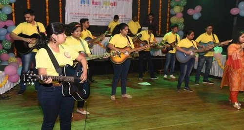 All Izz Well Art Academy Franchise Cost, Fees, Opportunity