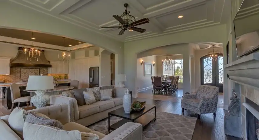 Aluxa Homes USA Franchise Opportunity image 3