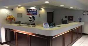 AmeriHost Inn & Suites USA