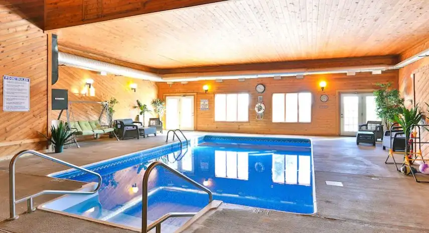 AmeriVu Inn & Suites Franchise For Sale image 2