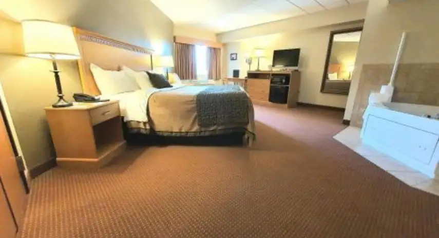 AmeriVu Inn & Suites Franchise For Sale image 4