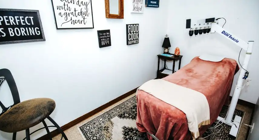 AumBio Wellness Centers Franchise Opportunity image 2