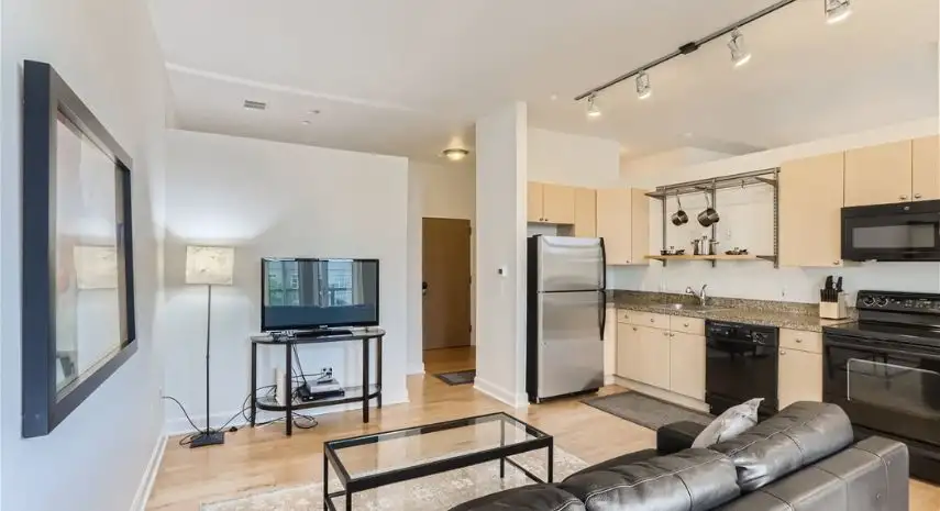 AvenueWest USA Franchise Opportunity