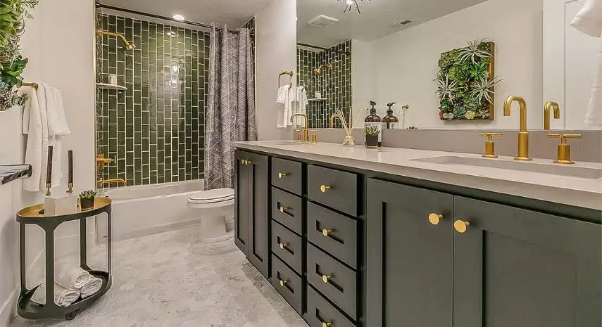 Bath Fitter Franchise Cost, Fees & Opportunity