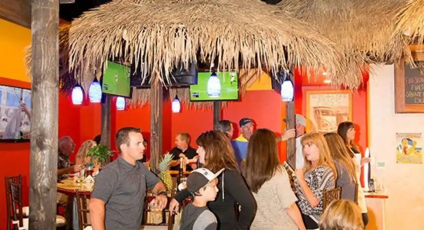 Beach Hut Deli Franchise Cost, Fees & Opportunity