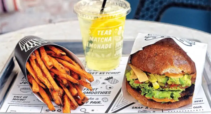 Boardwalk Fries, Burgers & Shakes USA Franchise Opportunity image 2