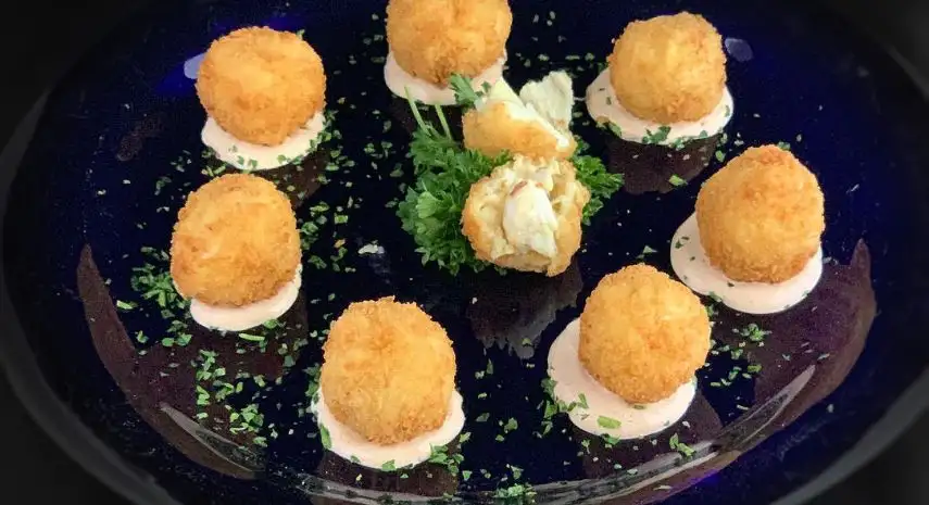 Bobby Chez Crabcakes USA Franchise For Sale image 3