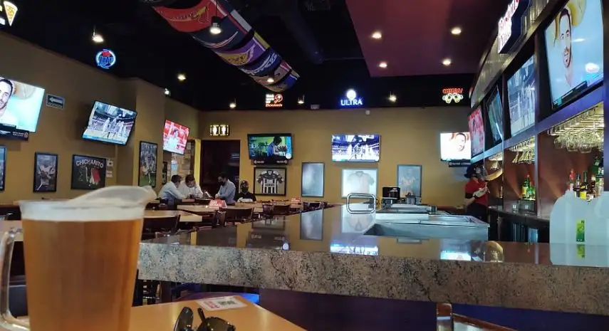 Boston's Pizza Restaurant & Sports Bar USA Franchise For Sale