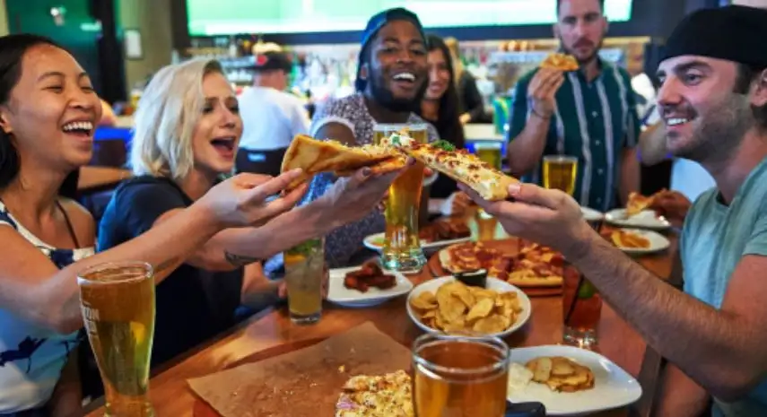 Boston's Pizza Restaurant & Sports Bar USA Franchise For Sale image 4