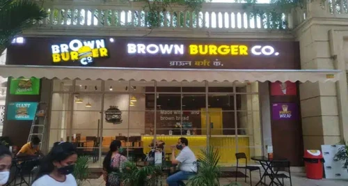 Brown Burger Co. Franchise Cost, Fees, Opportunity