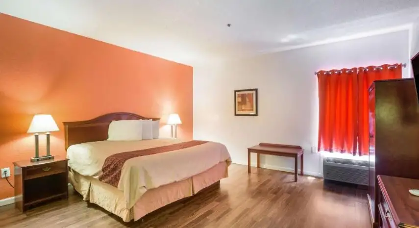 Budgetel Inn & Suites Franchise Opportunity in USA image 4