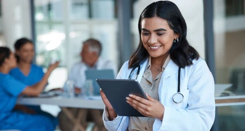 Canada’s Medical Clinic Franchise Cost, Fees, Opportunities