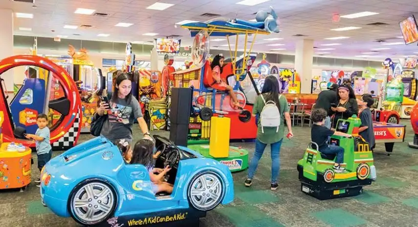 Chuck E. Cheese Franchise Cost, Fees & Opportunity