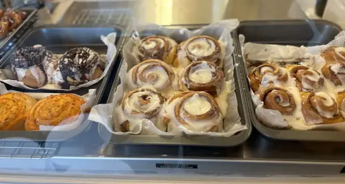 Cinnzeo Bakery Franchise Cost, Fees & Opportunities