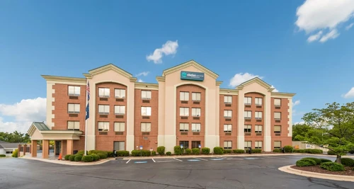 Clarion Pointe Franchise Cost, Fees & Opportunities