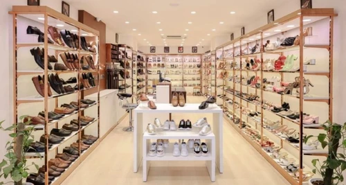Clog London Franchise Cost, Fees, Opportunity