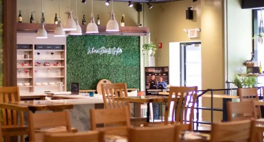 Cork and Candles Franchise Opportunity image 2