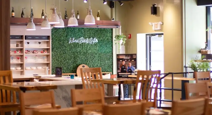 Cork & Candles Scent Bar USA Franchise For Sale