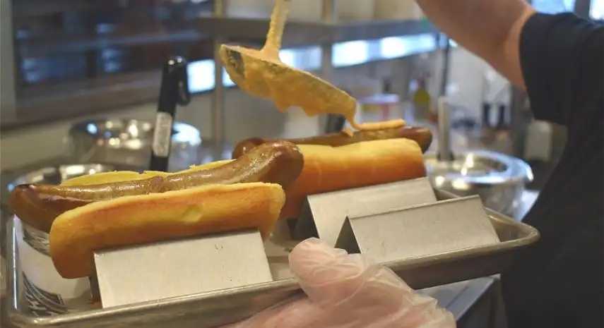 Crave Hot Dogs & BBQ USA Franchise For Sale