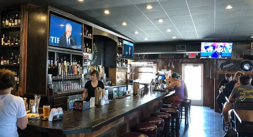 Crooked Pint Ale House USA Franchise For Sale