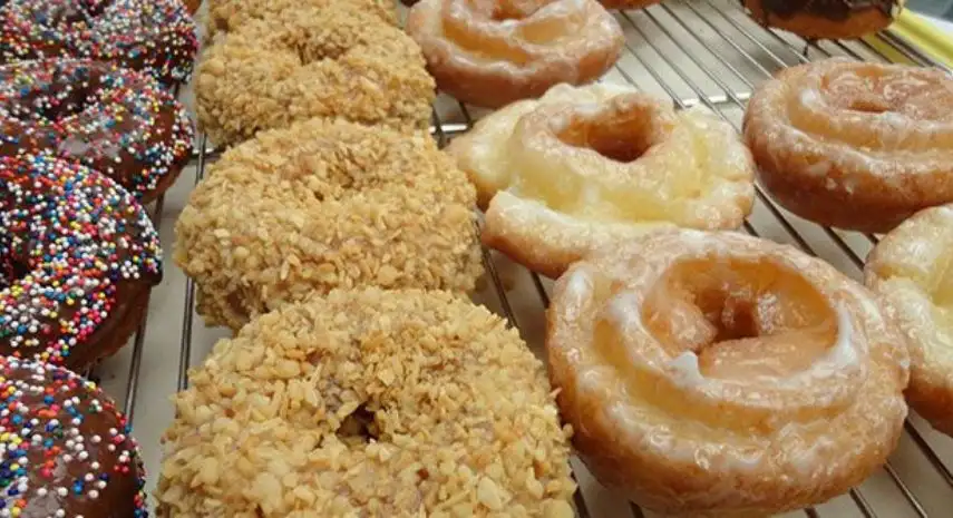 Daylight Donut Shop USA