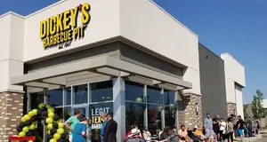 Dickey’s Barbecue Pit  – Cost & Investment