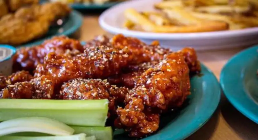 Dick’s Wings & Grill Franchise Opportunity in the USA