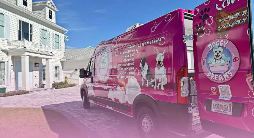 Doggy Dreams Groommobile  in the USA