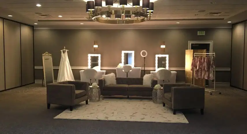 Dream Day Dressing Rooms  USA