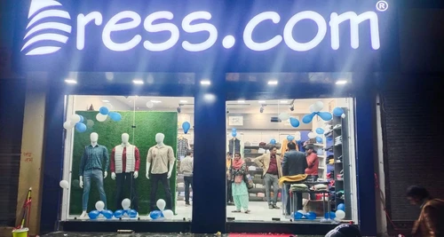 Dress.com Franchise Cost, Fees, Opportunity