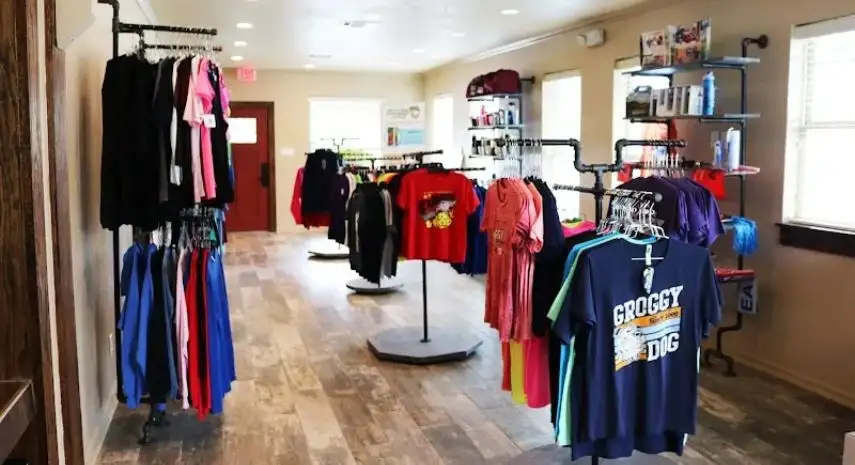 Groggy Dog  | embroidery & apparel