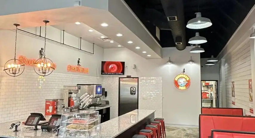 Groucho’s Deli Franchise Opportunity | sandwich shop image 2