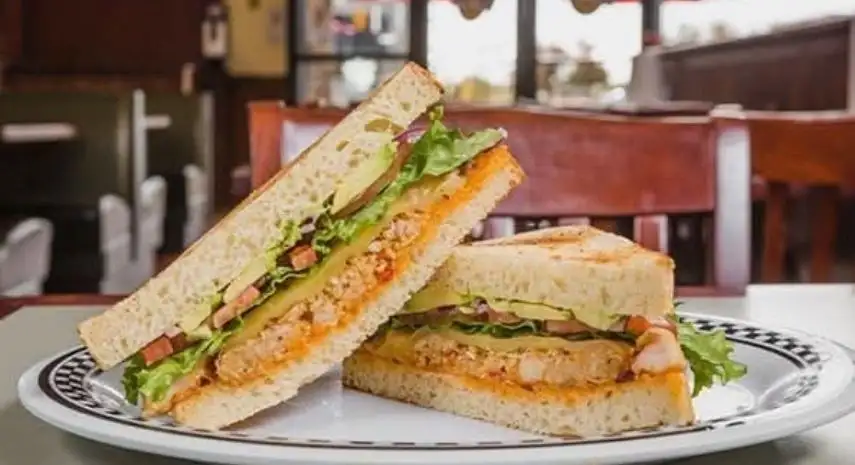 Heidi’s Brooklyn Deli Franchise Opportunity image 4