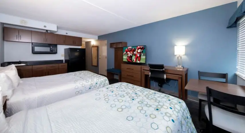 HomeTowne Studios by Red Roof Franchise Opportunities