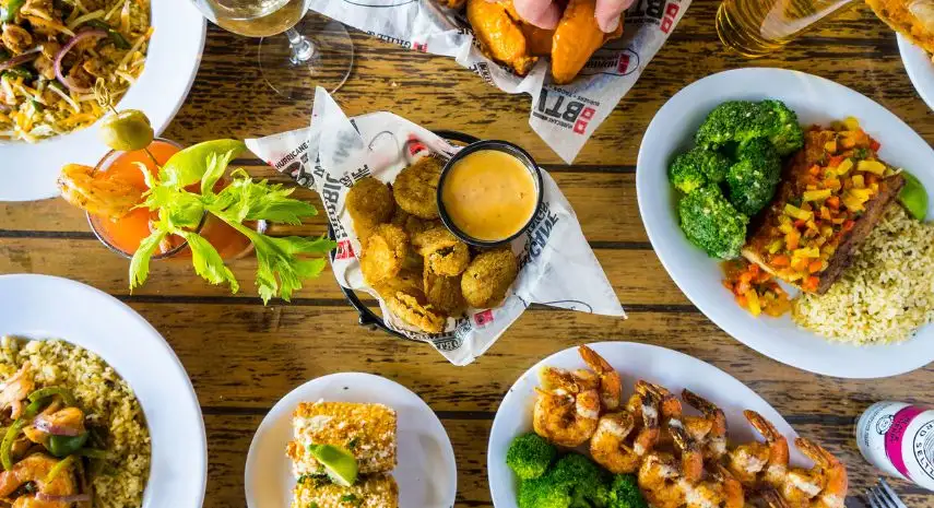 Hurricane Grill & Wings Franchise Opportunities image 4