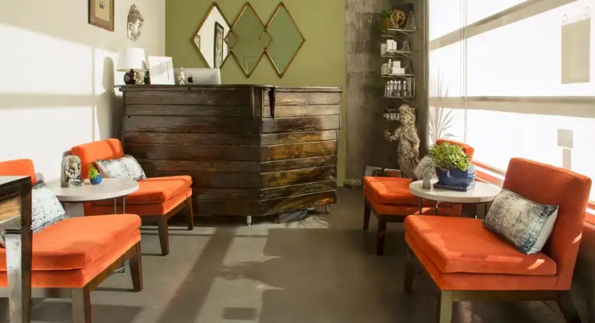 In-Symmetry Spa Wellness franchise Opportunity image 2