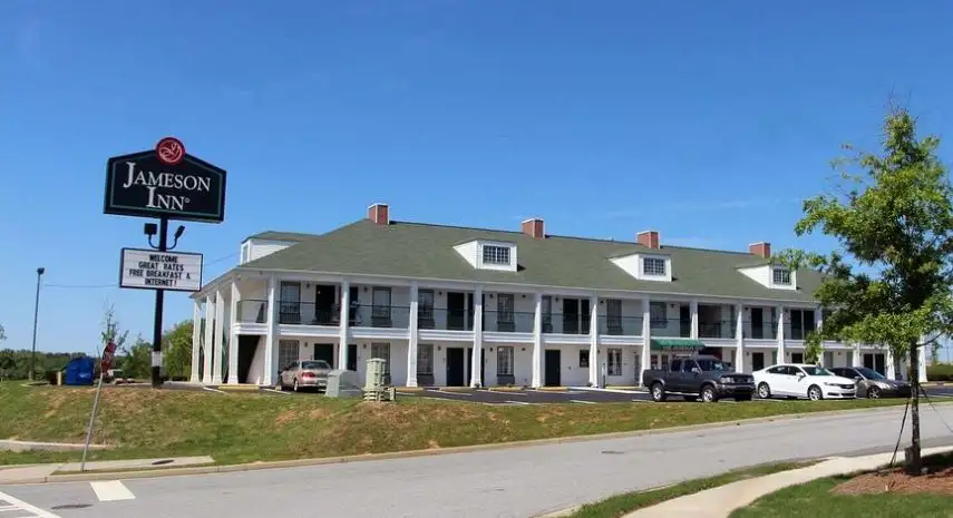 Jameson Inn Franchise For Sale - Hotel Investment