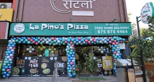La Pino'z Pizza Franchise Cost, Fees, Opportunity