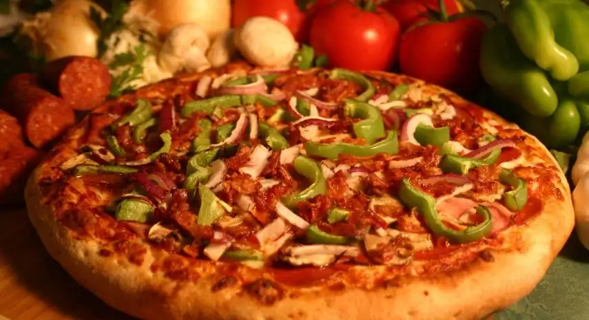 Lamppost Pizza Franchise Cost, Training, & Opportunity image 3