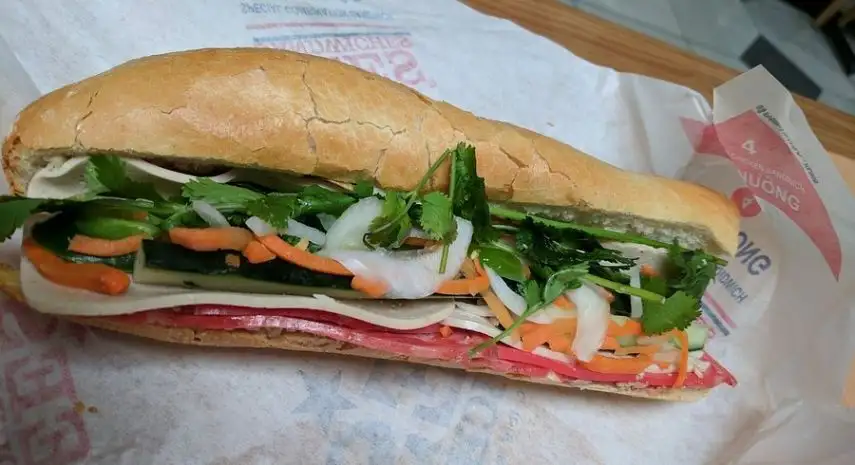 Lee’s Sandwiches Franchise Cost, Fees Opportunity