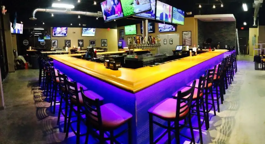 Legends Tavern and Grille