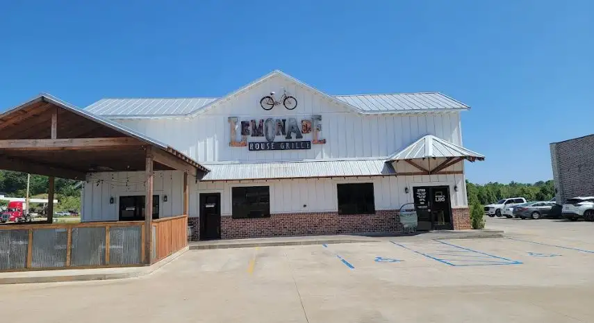 Lemonade House Grille Franchise Opportunities image 2