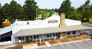 Lucky Dog Bark And Brew Franchise for Sale